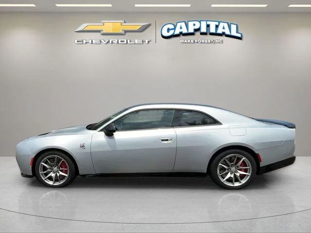 Used 2025  Dodge R/T Scat Pack image 2