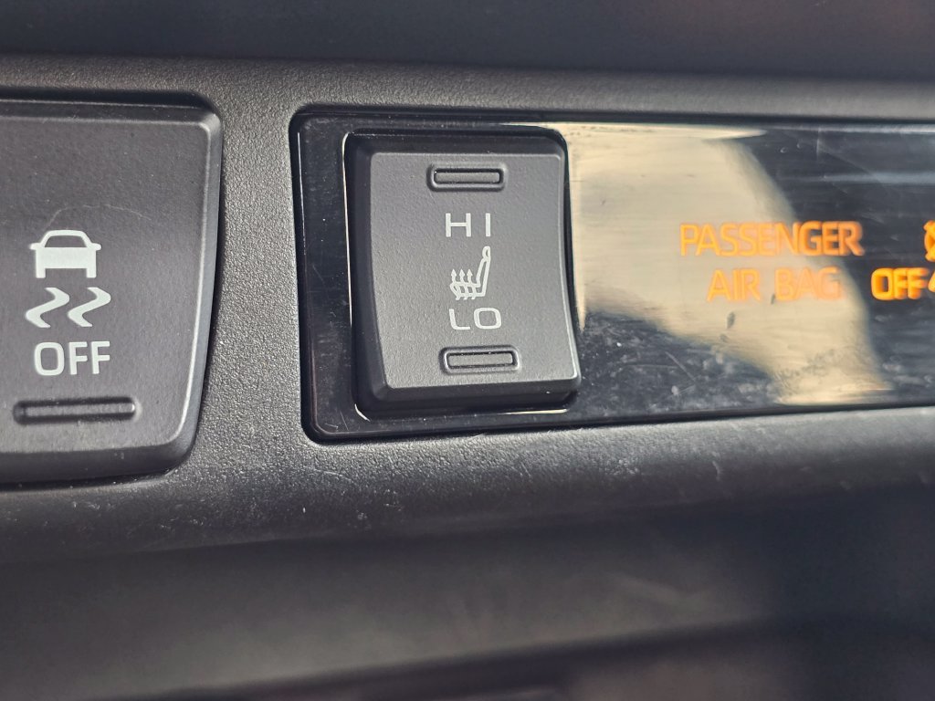 Certified Used 2019 Silver Toyota Limited image 10