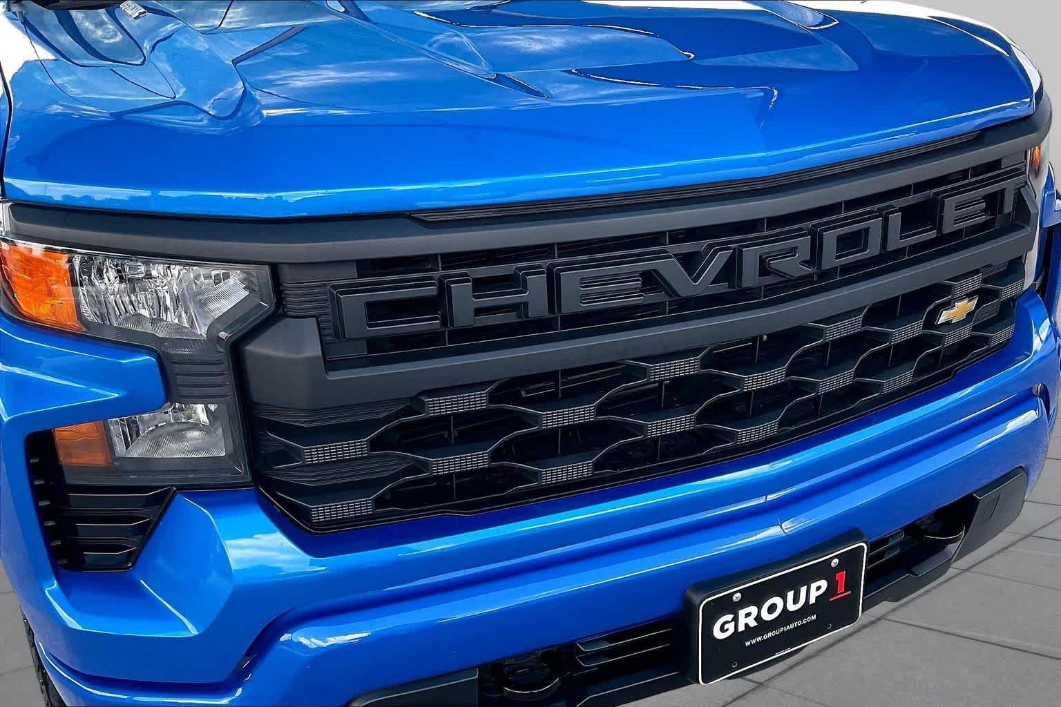 Used 2025 Riptide Blue Metallic Chevrolet Custom image 30
