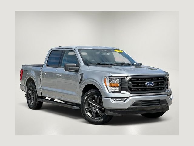 Used 2023 Silver Ford XLT image 1