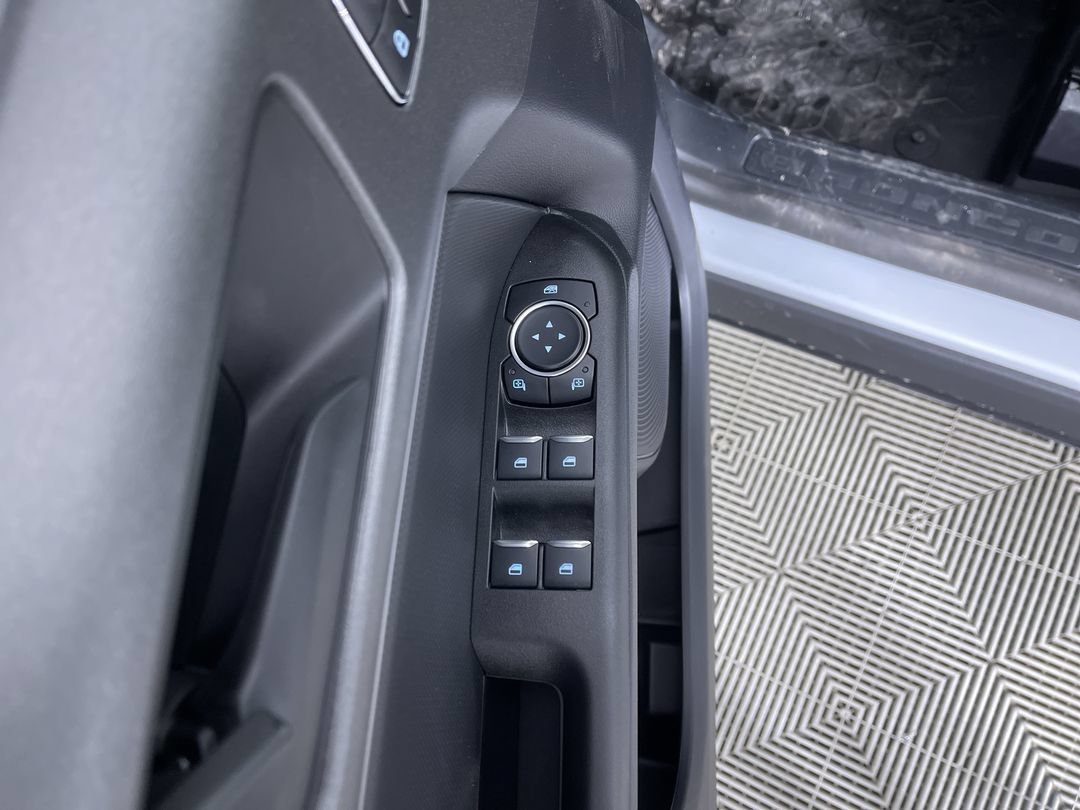 Used 2026 Space White Metallic Ford Badlands image 14