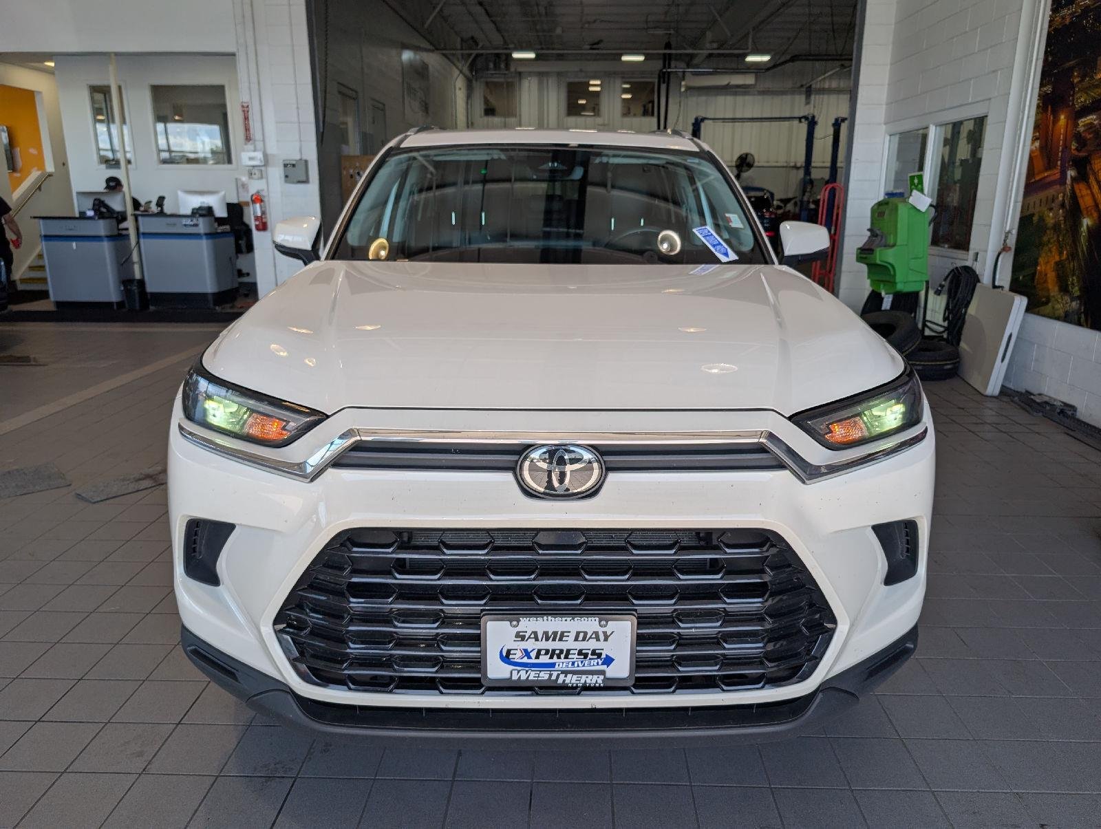 Used 2024 Coastal Cream Toyota XLE image 2