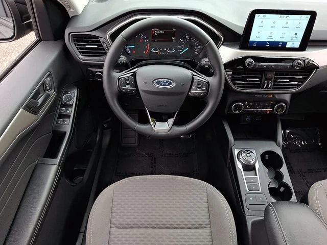 Certified Used 2022 Carbonized Gray Metallic Ford SE image 11
