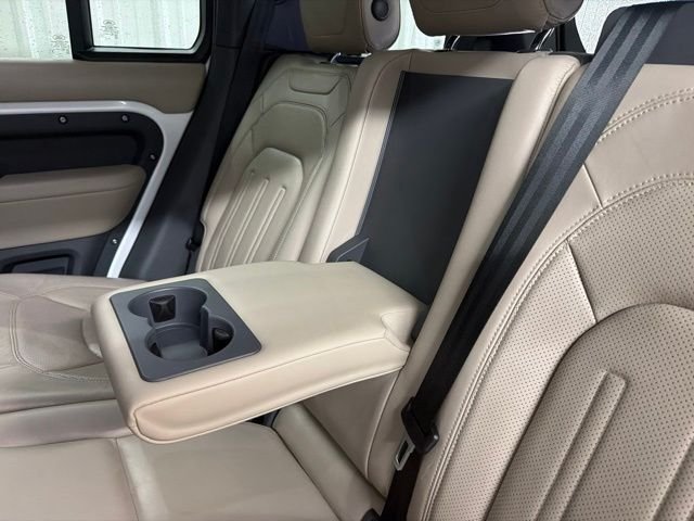 Used 2020 Fuji White Land Rover HSE image 17