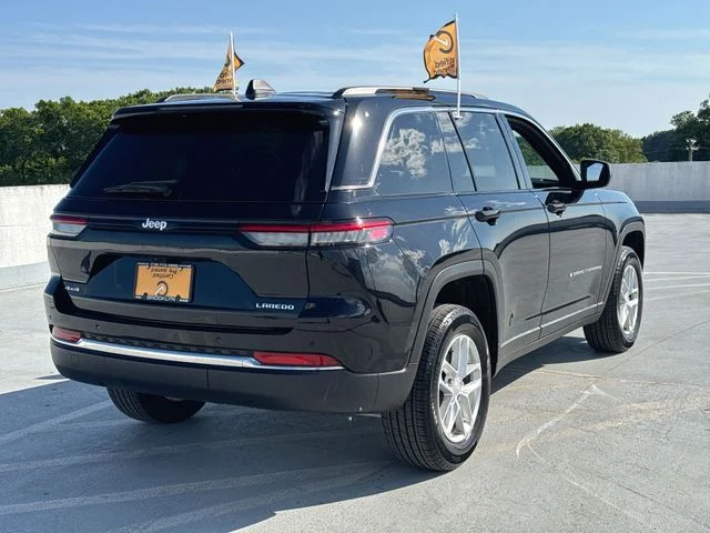 Certified Used 2024 Black Jeep Laredo X image 7
