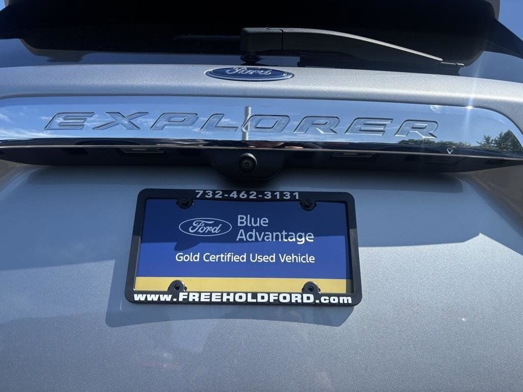 Certified Used 2022 Silver Metallic Ford XLT image 13
