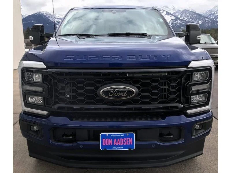 New 2026 ARGON BLUE METALLIC Ford LARIAT image 2