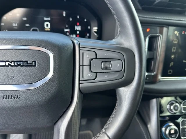 Used 2023 WHITE FROST TRICOAT GMC Denali Ultimate image 37