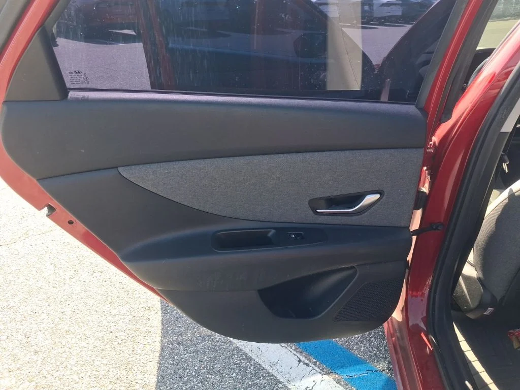 Used 2022 Red Hyundai Limited image 25