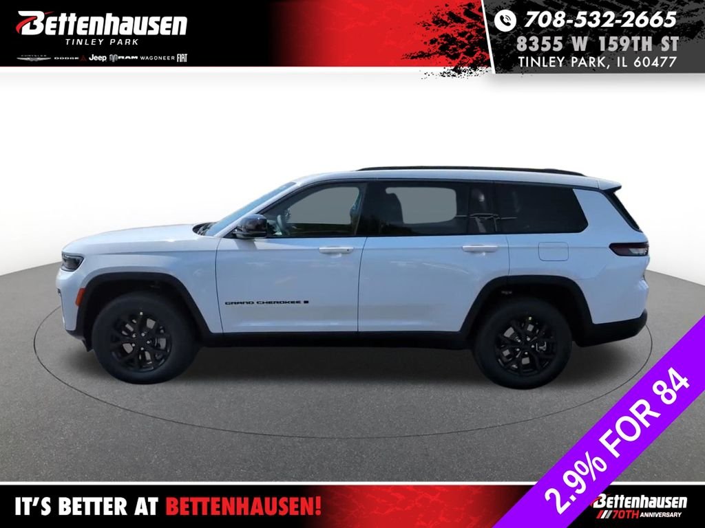 New 2026 Bright White Clear-Coat Exterior Paint Jeep Laredo image 11