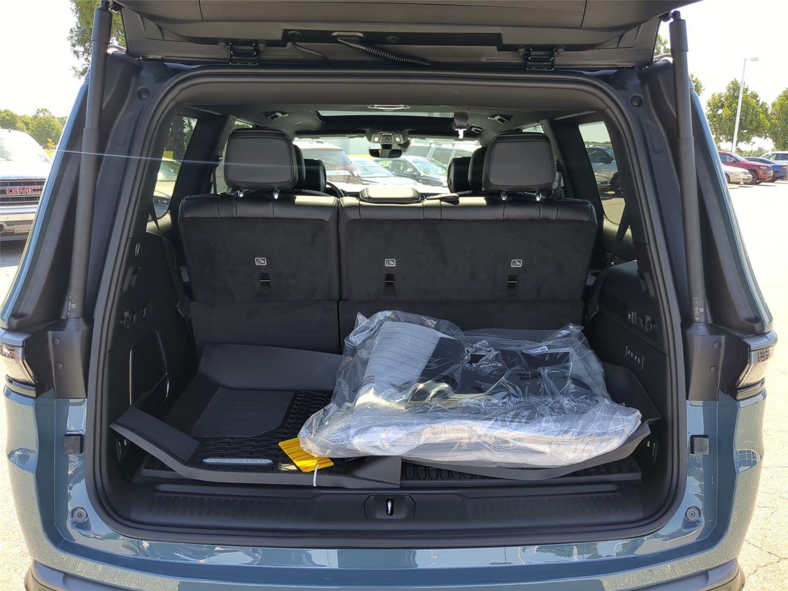 New 2026 Steel Blue Exterior Paint Jeep Upland image 30