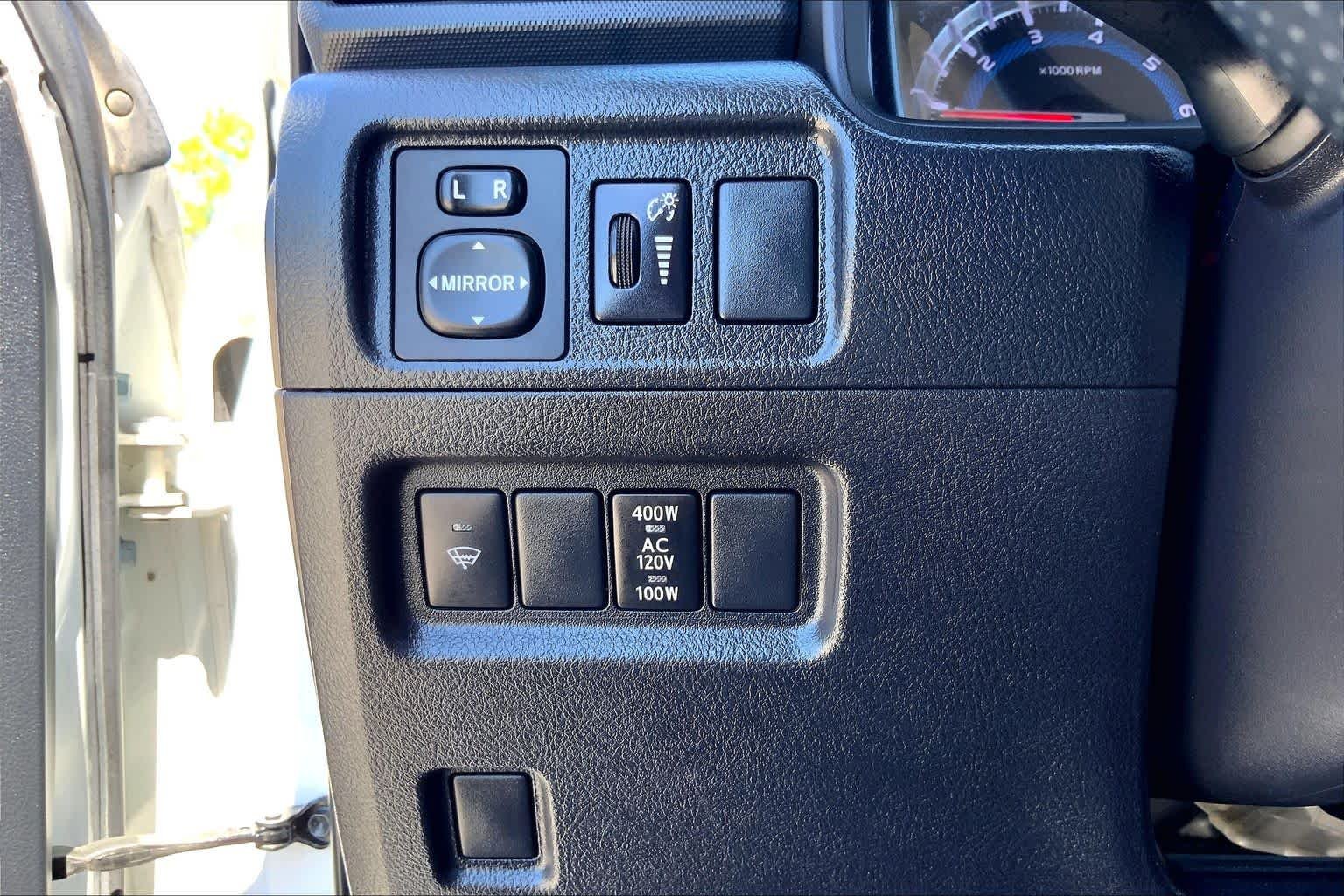 Used 2018 Super White Toyota TRD Pro image 33