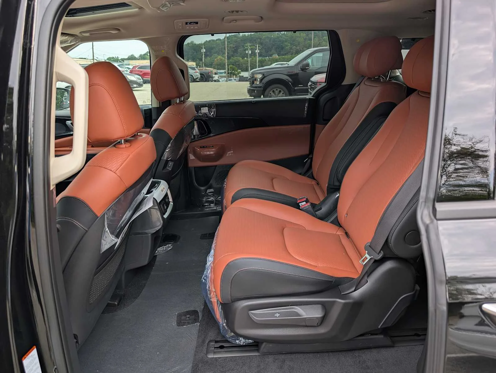 New 2027 Aurora Black Pearl Kia SX Prestige image 17
