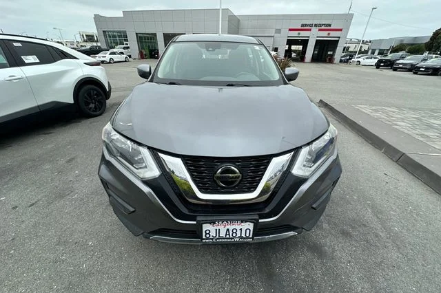 Used 2019 Gray Nissan S image 2