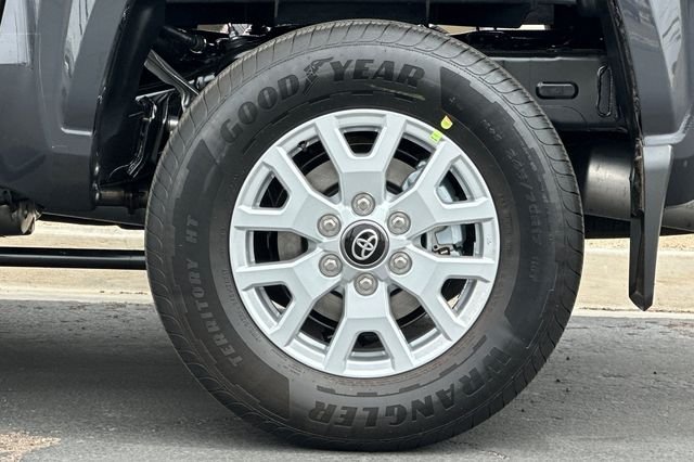2026 Toyota Tacoma SR5 - Photo 24