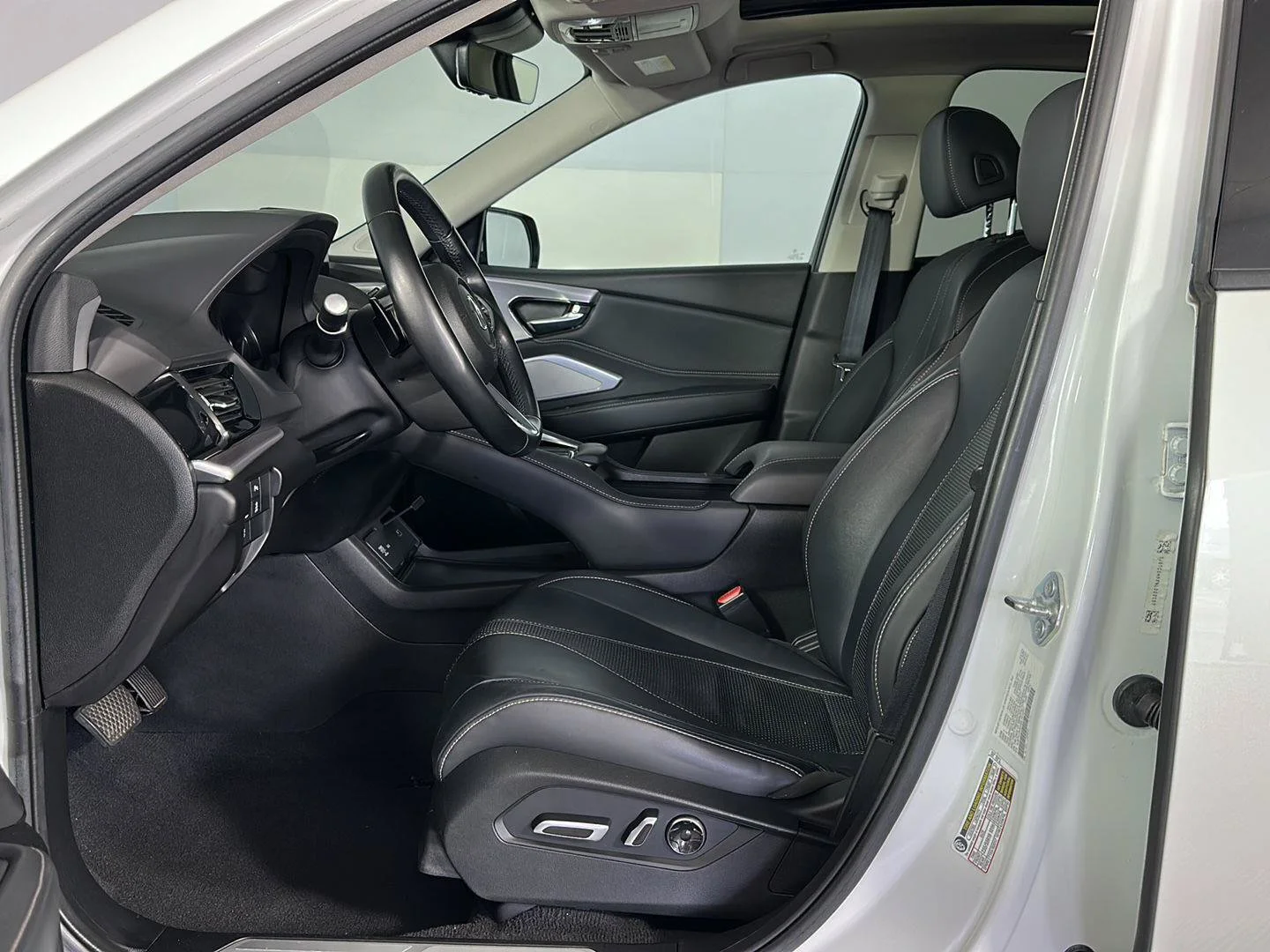 Certified Used 2021 Platinum White Pearl Acura SH-AWD with Technology Package image 37
