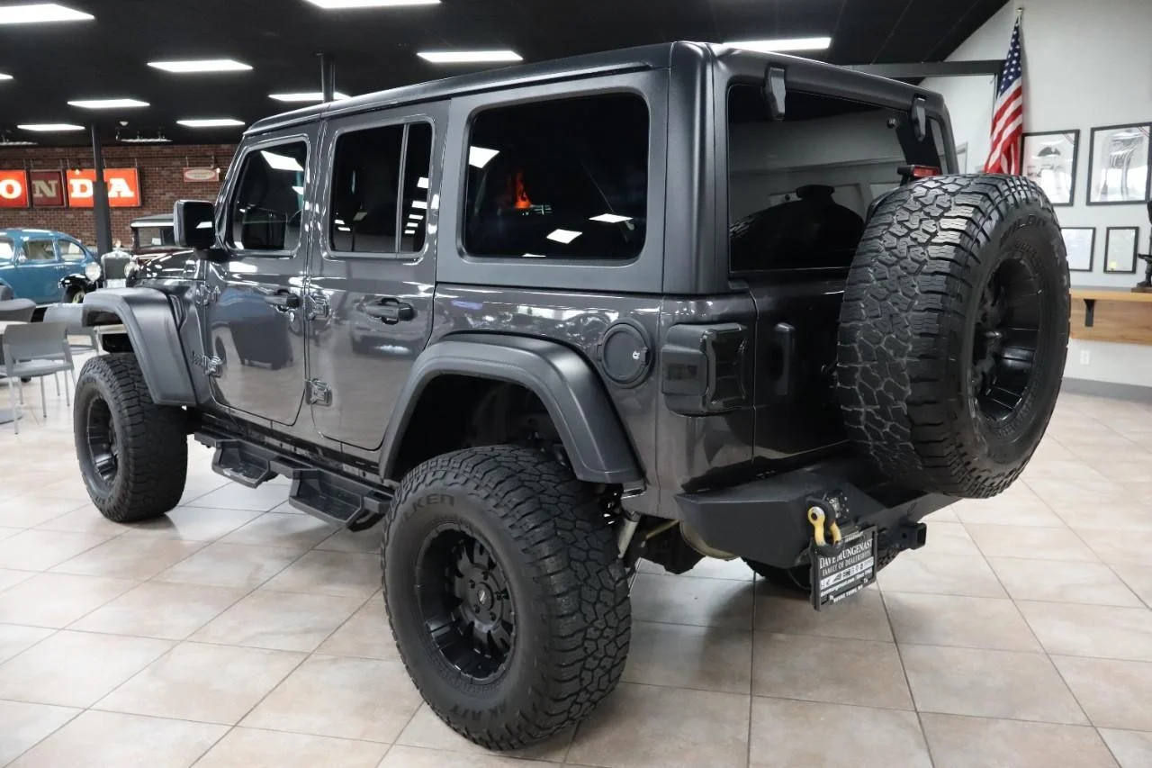 Used 2021 Granite Crystal Metallic Clear Coat Jeep Sport Altitude image 6