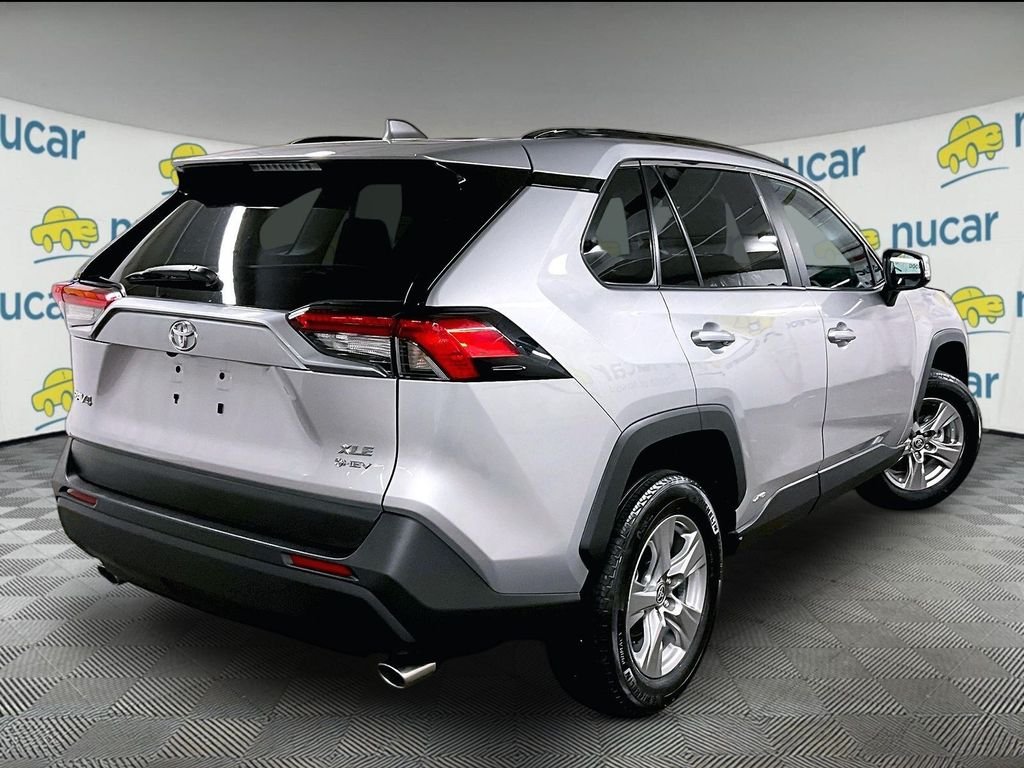 Used 2025 Silver Toyota XLE image 6