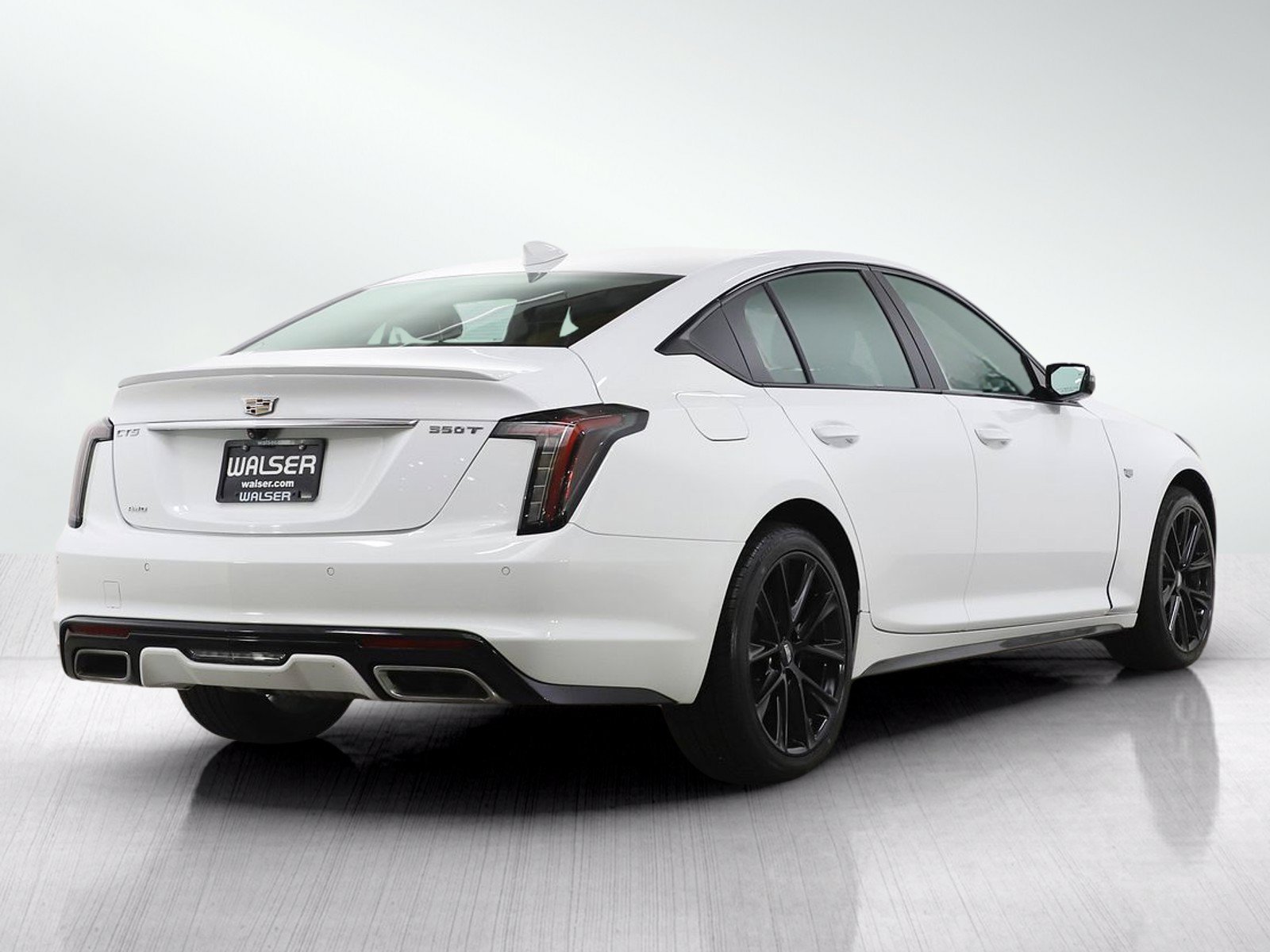 Used 2021 White Cadillac Sport image 5