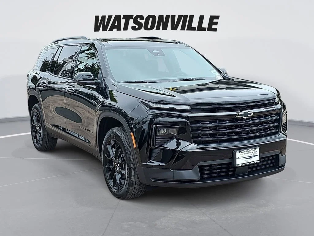 2026 Chevrolet Traverse FWD LT's photo