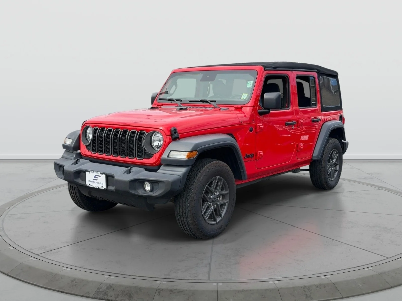 Used 2024 Red Jeep Sport S image 3