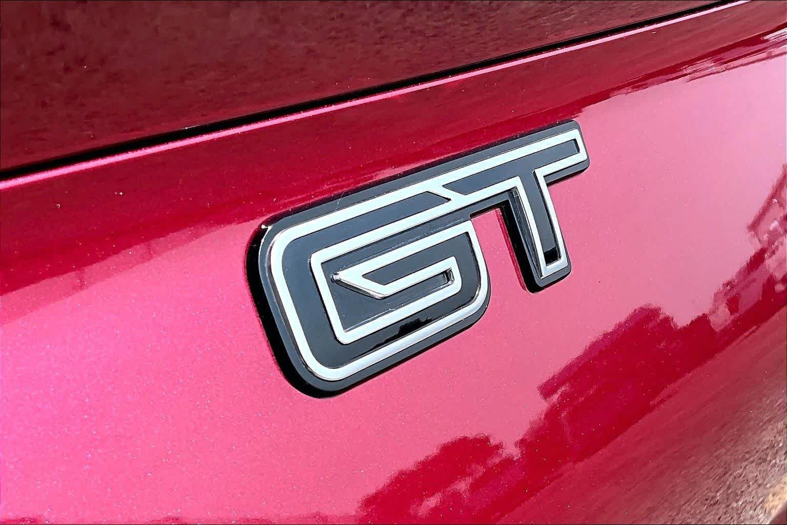 Certified Used 2025 Molten Ford GT image 32