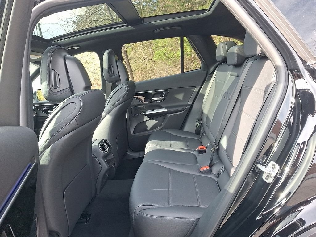 New 2026 Black Mercedes-Benz GLC 300 image 7