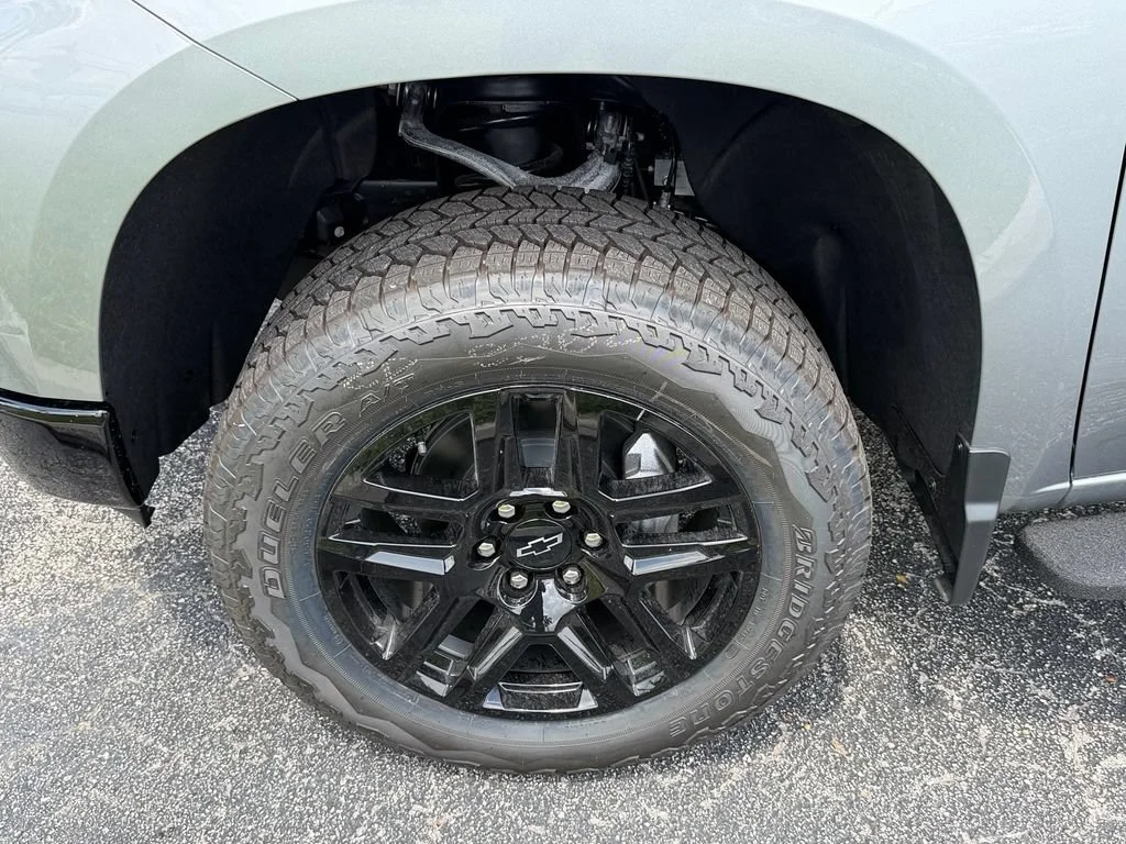 New 2026 Sterling Gray Metallic Chevrolet LT Trail Boss image 17