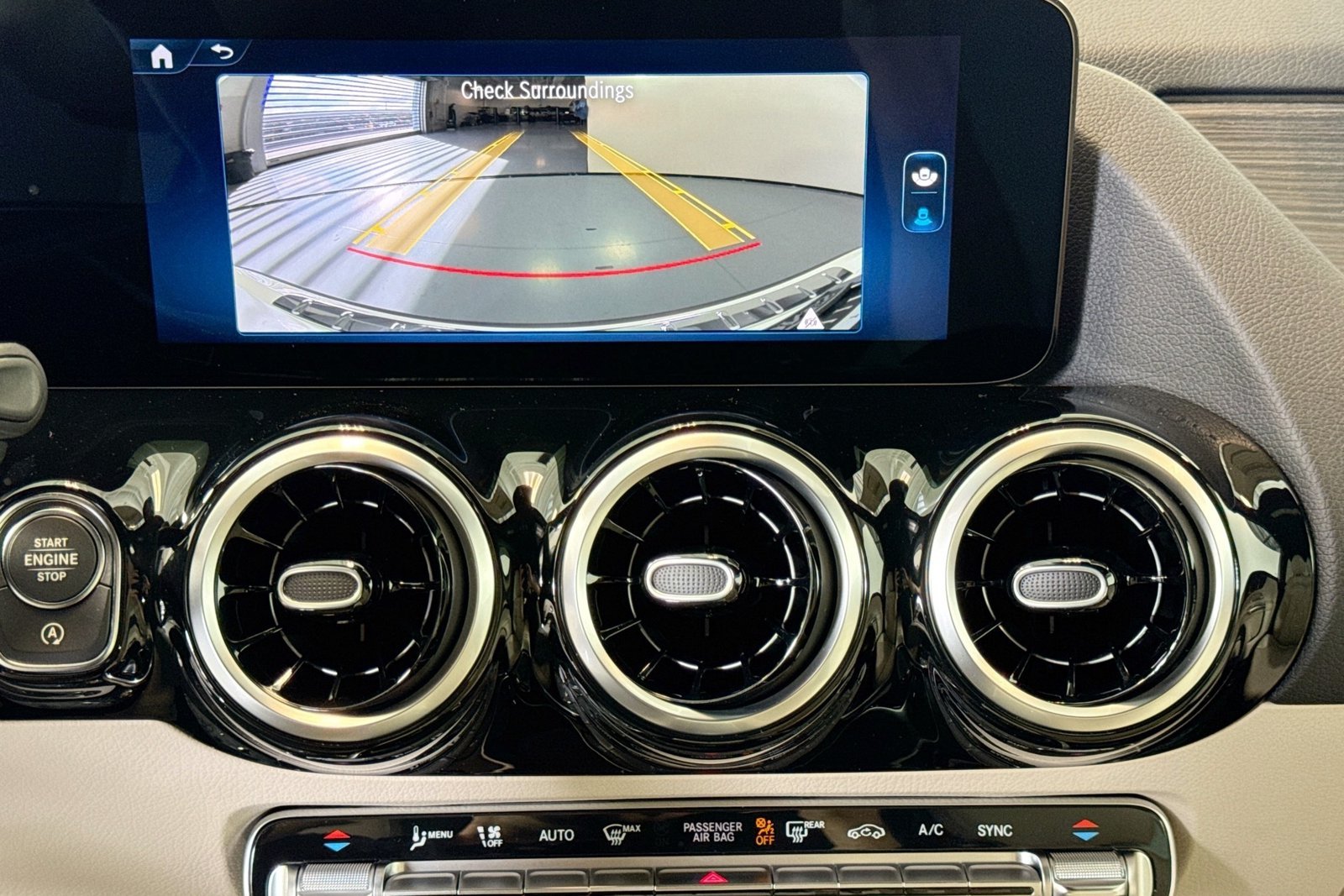 New 2026 Polar White Mercedes-Benz GLA 250 image 13