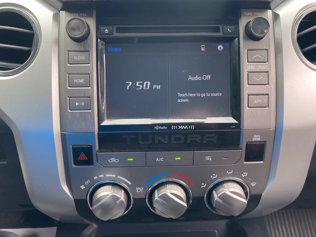 Used 2018 Gray Toyota SR5 image 23