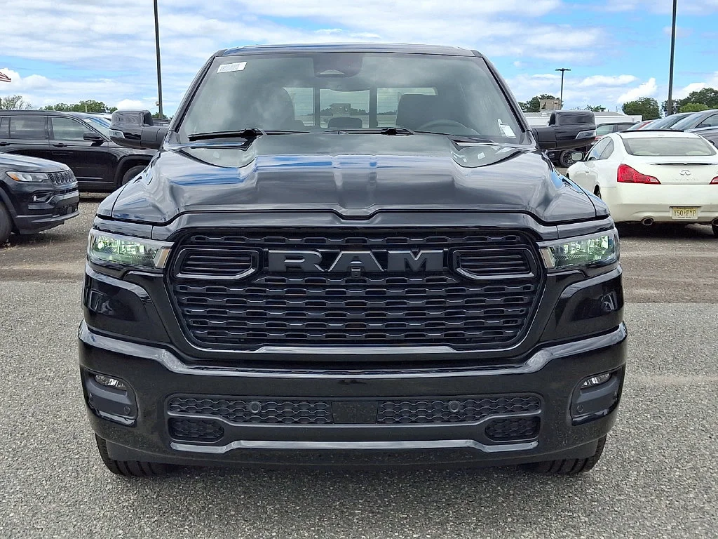 New 2027 Diamond Black Crystal Pearl-Coat Exterior Paint RAM Big Horn image 2