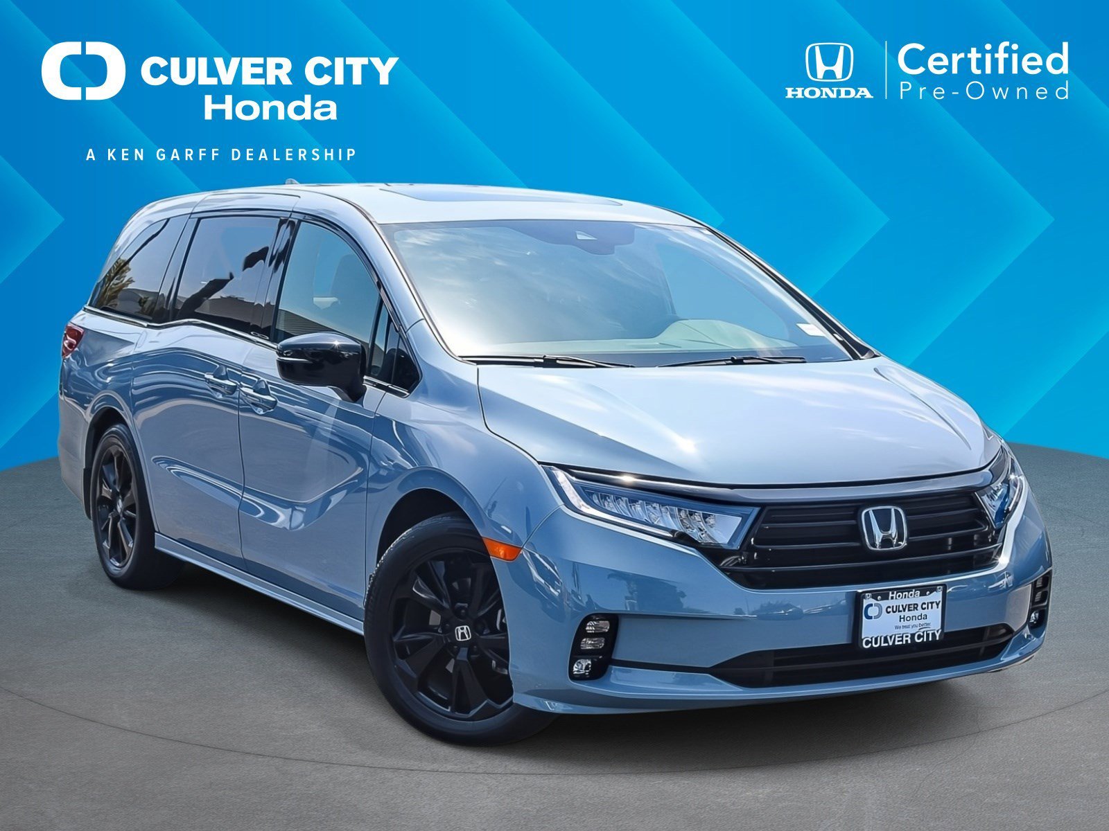 2023 Honda Odyssey SPORT's photo