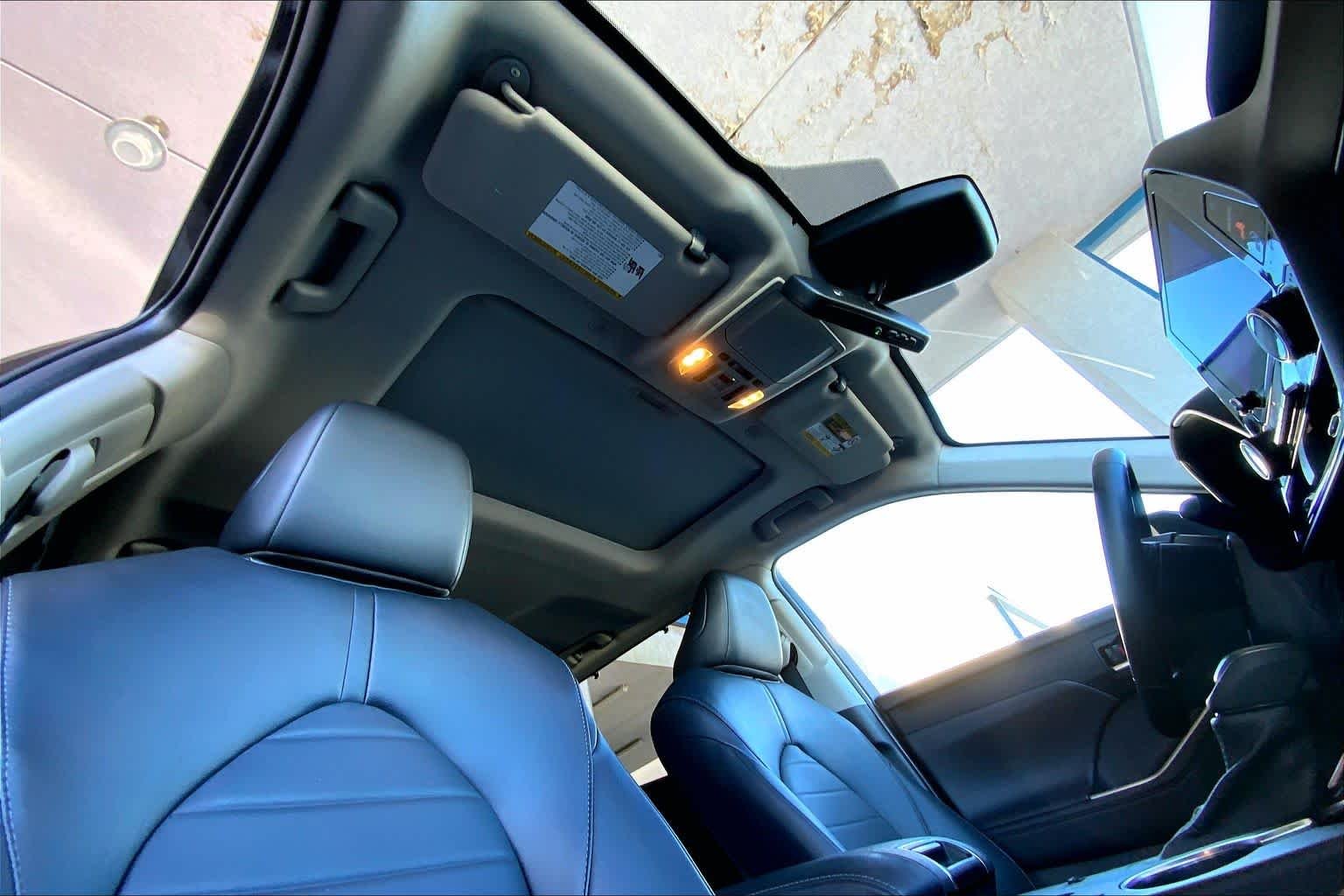 2024 Toyota Highlander LE - Photo 25