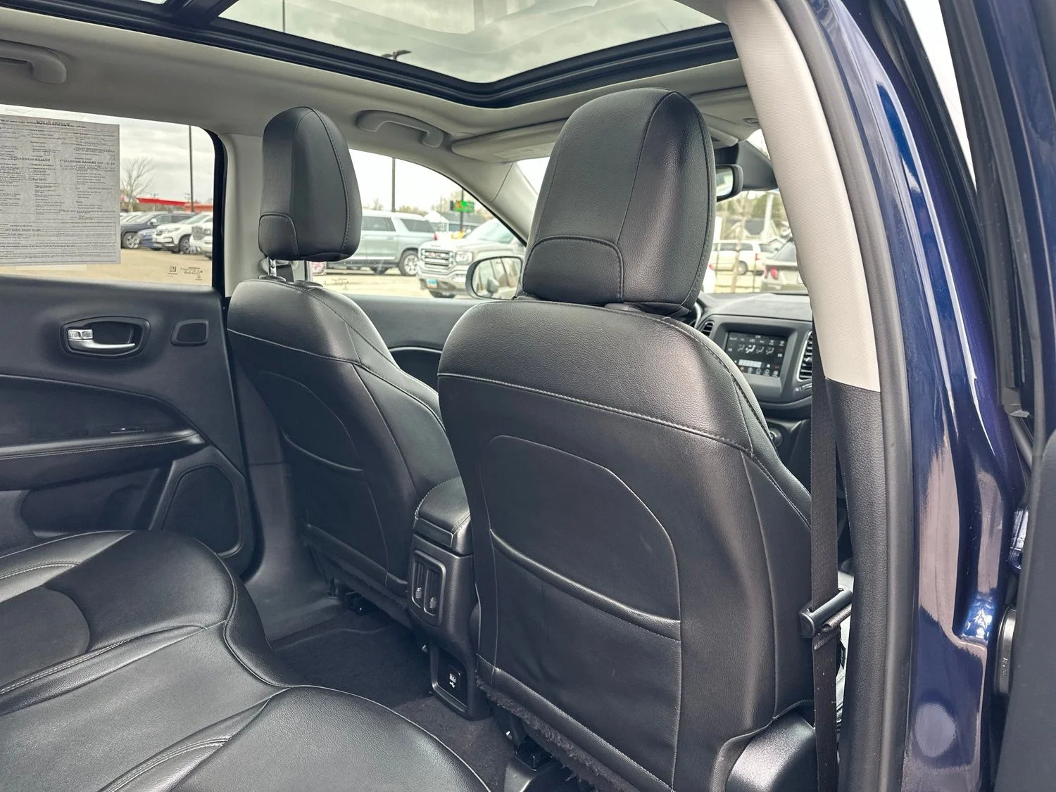 Used 2021 Blue Jeep Latitude image 26