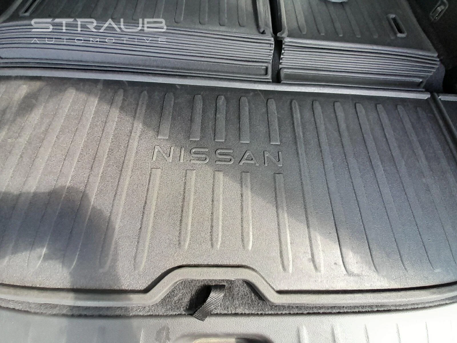 Used 2022 Scarlet Ember Tintcoat Nissan Platinum image 62