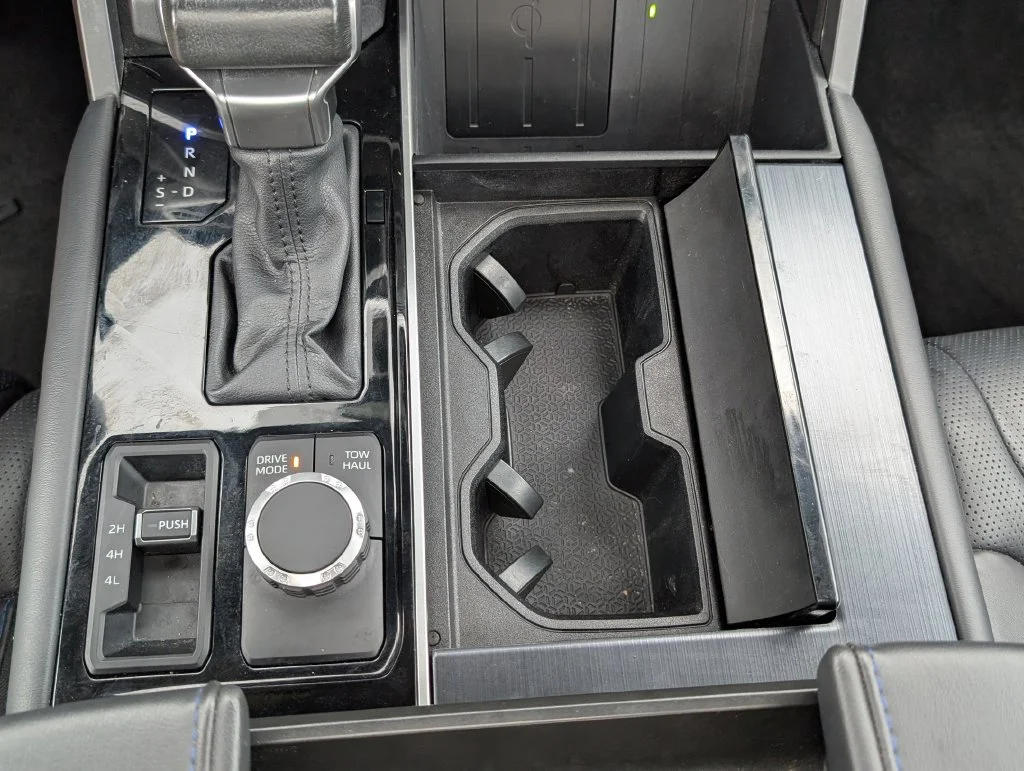 Used 2023  Toyota Platinum image 9
