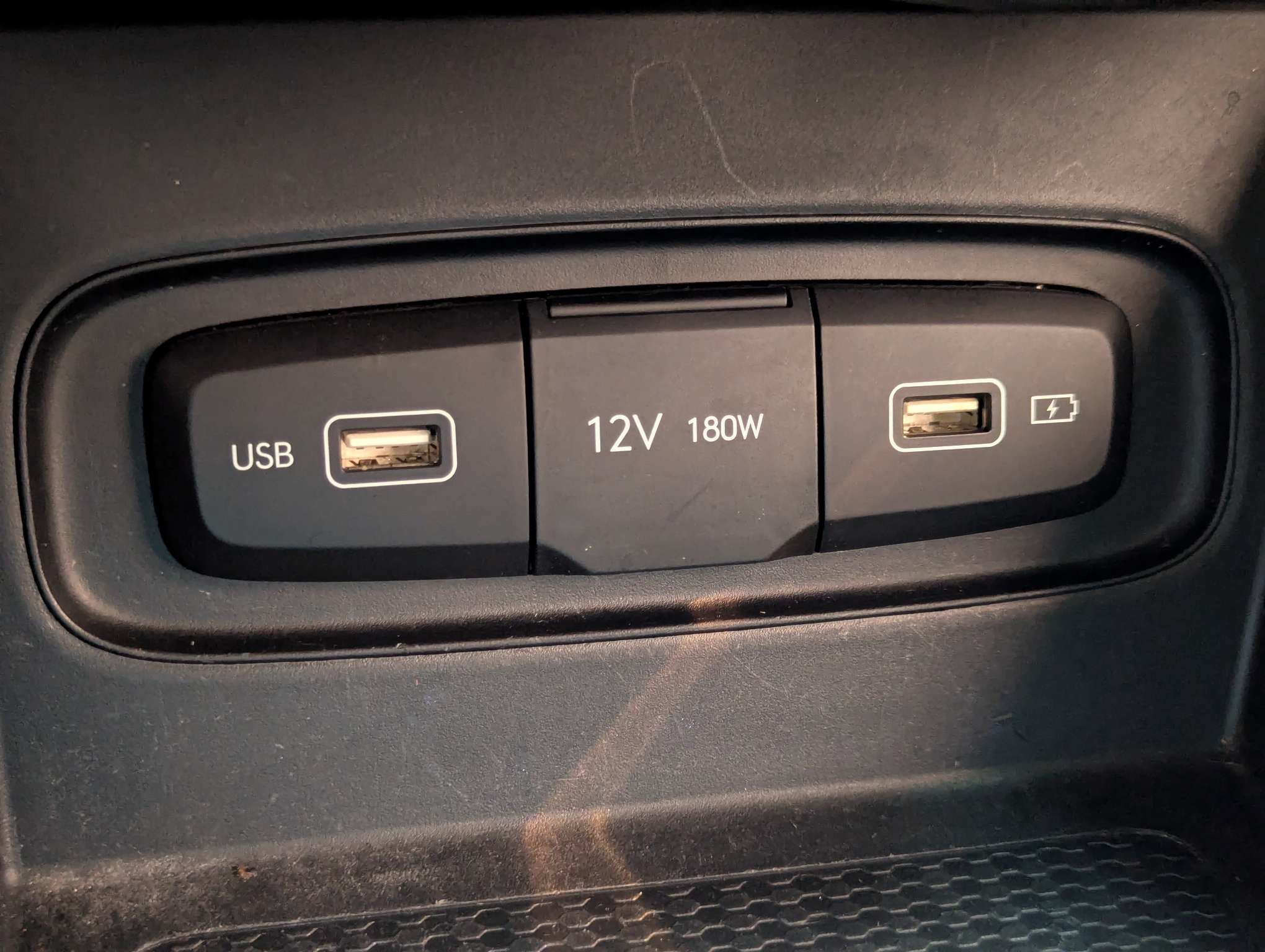 Used 2022 Green Hyundai SEL image 21