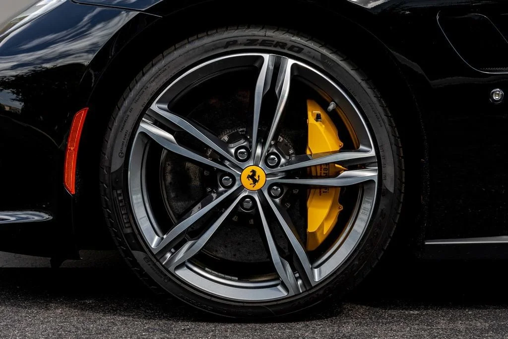 Used 2018 Nero Ferrari V12 image 48