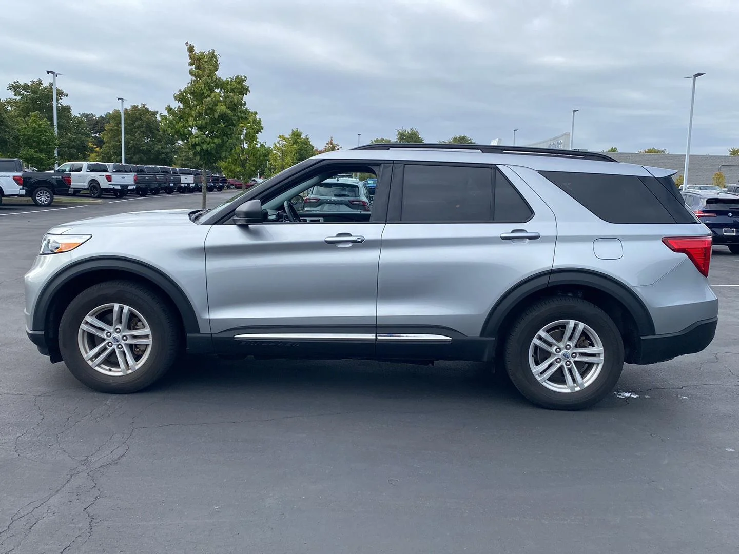 Used 2023 Iconic Silver Ford XLT image 7