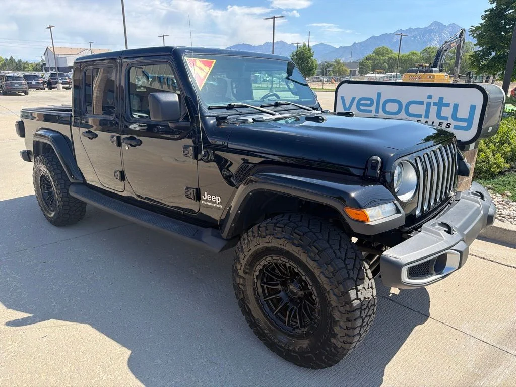 2021 Jeep Gladiator Overland's photo