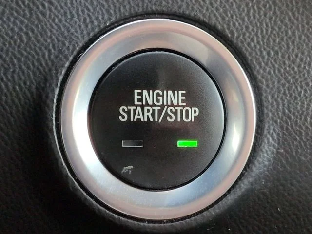 Used 2020 Blue GMC SLE image 27