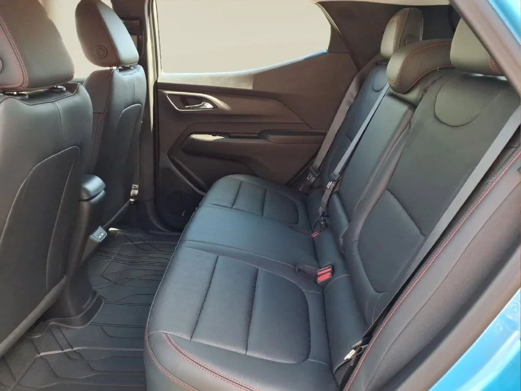 2027 Chevrolet Bolt RS - Photo 21
