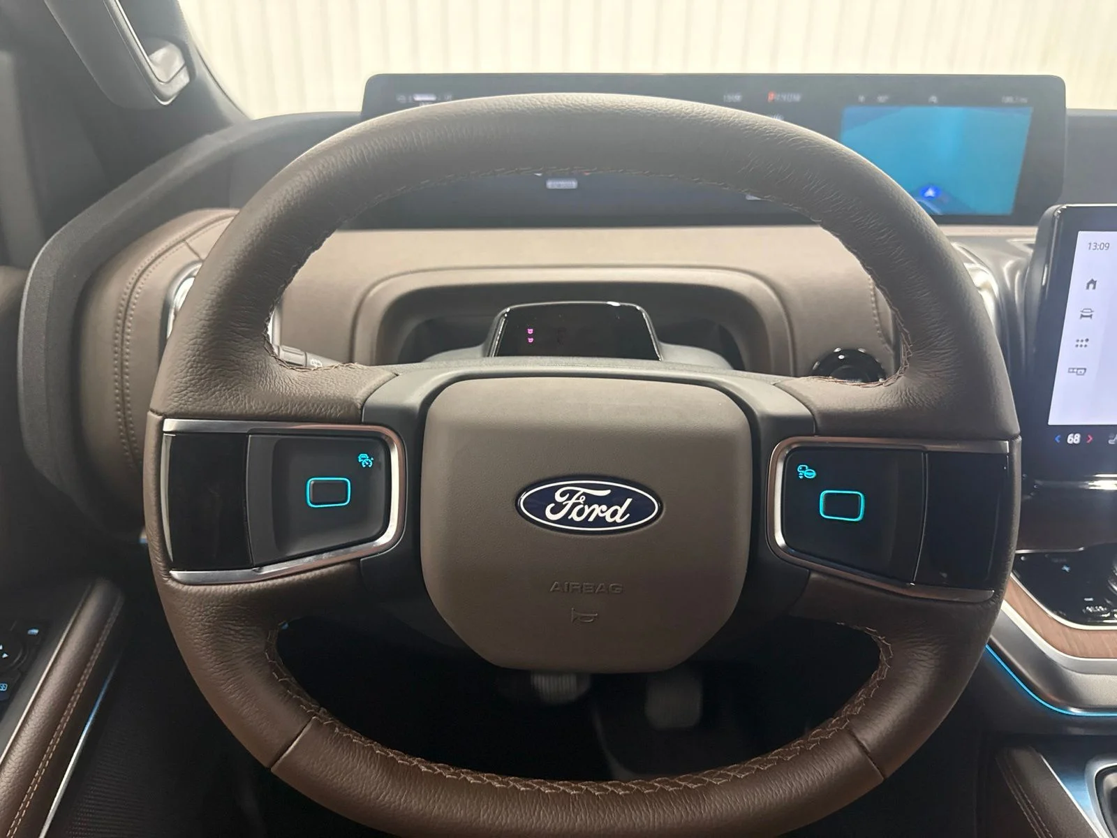 New 2027 Dark Matter Gray Metallic Ford King Ranch® image 13