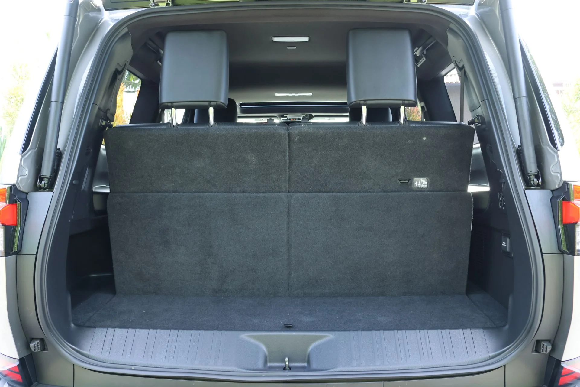 Used 2026 Silver Lexus 550 Premium+ image 24
