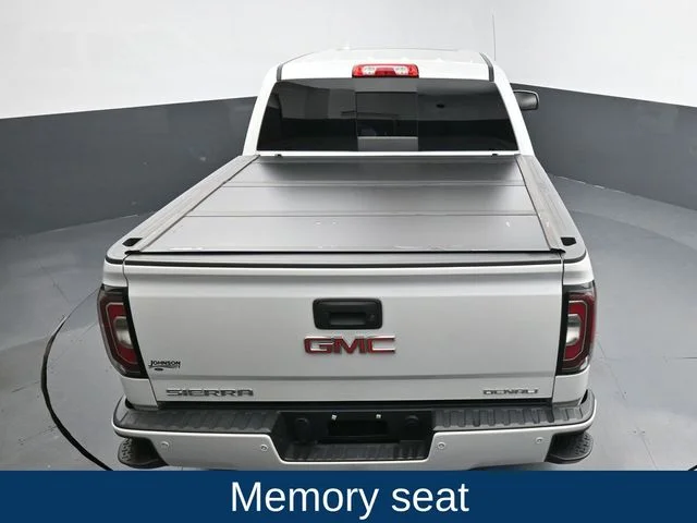 Used 2018 White GMC Denali image 22