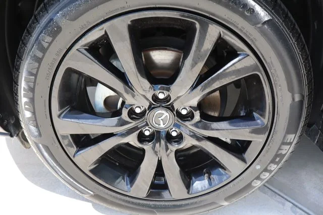Used 2025 Gray Metallic Mazda 2.5 S Carbon Edition image 39