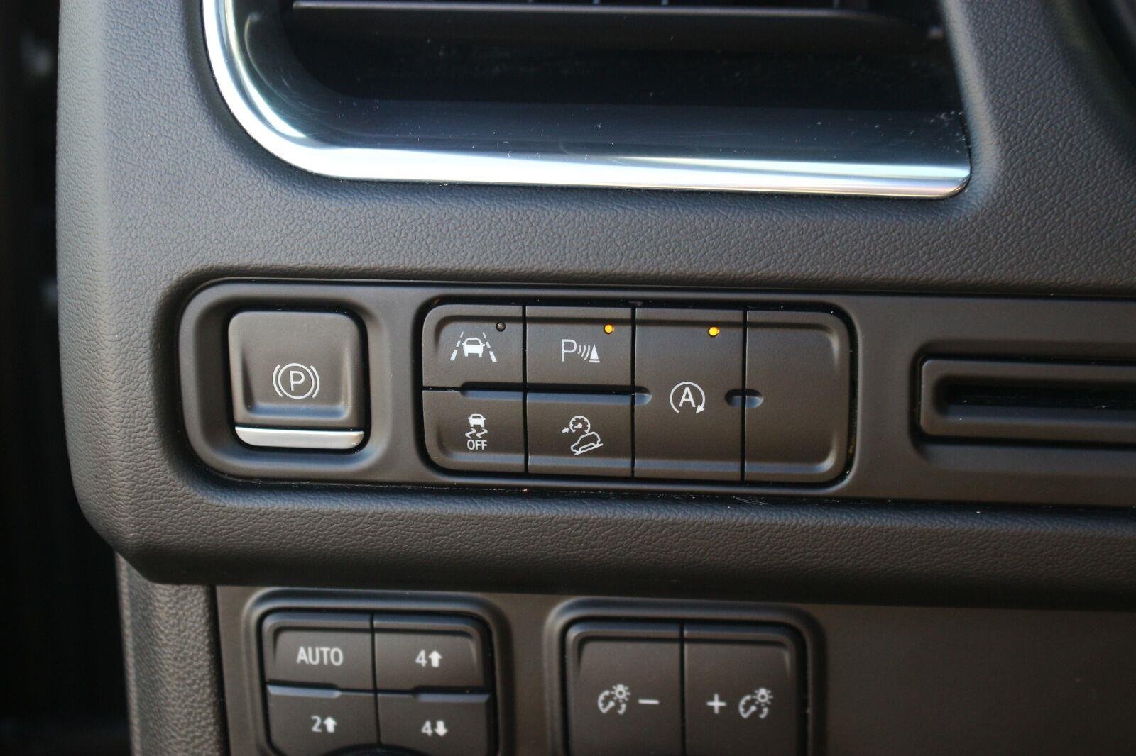 Used 2023 DARK ASH METALLIC Chevrolet Z71 image 32
