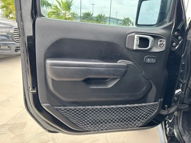 Used 2021 Black Jeep Rubicon image 9