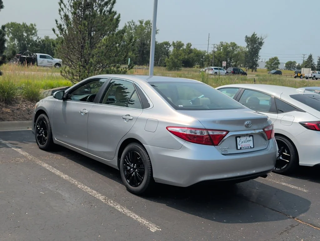 Used 2015 Toyota Camry LE with VIN 4T4BF1FK7FR511536 for sale in Minneapolis, Minnesota