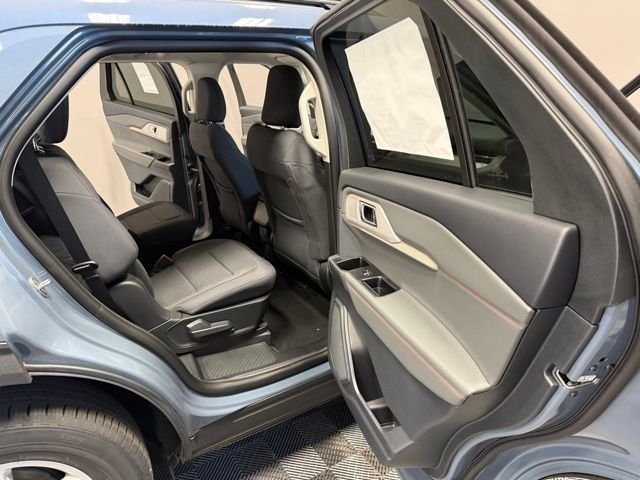 New 2026 Vapor Blue Metallic Ford Active image 26